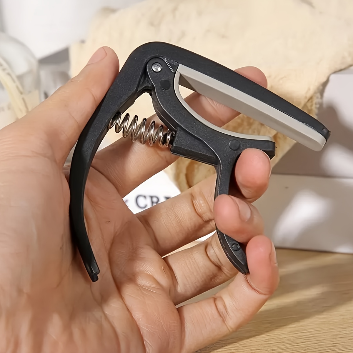 Durable Wooden Guitar Capo Tun - огляд і ціна Guitar Tuner Clip